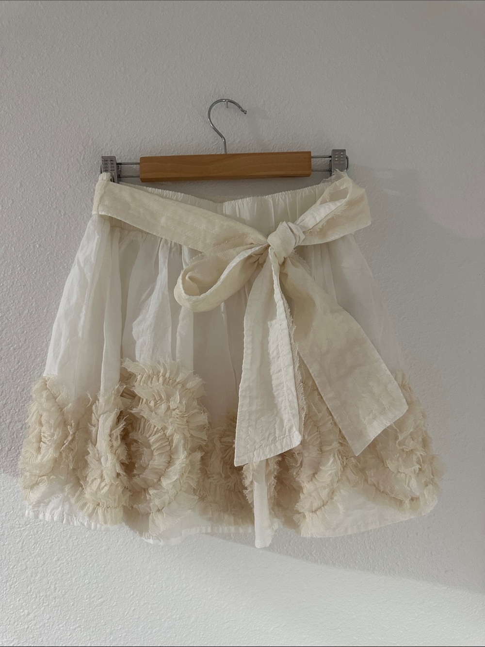 Abercrombie & Fitch Cream Tiered Mini Skirt with Bow